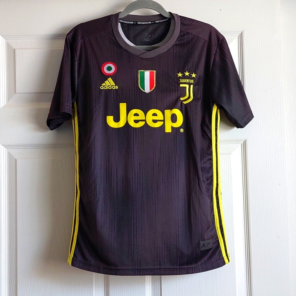 Juventus Cristiano Ronaldo Replica Jersey